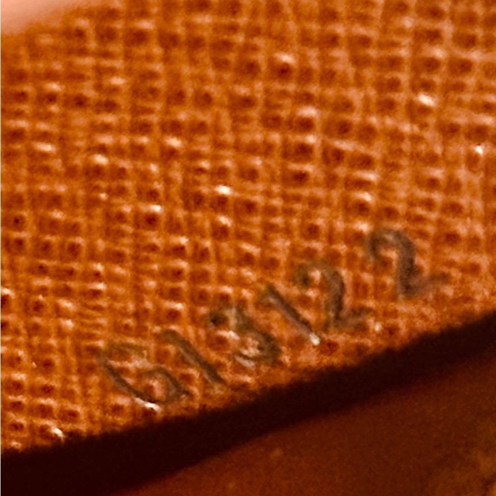 Louis Vuitton monogram zippy wallet - Picture 11 of 15
